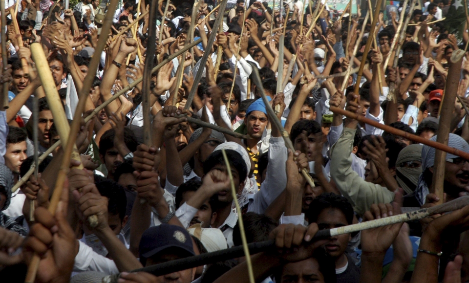 Musulmanes protestan contra el polémico vídeo contra Mahoma, en Pakistán. Foto: EFE