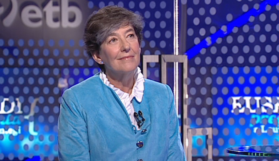 Laura Mintegi EH Bilduko lehendakarigaia, 'Euskadi pregunta a' saioan.