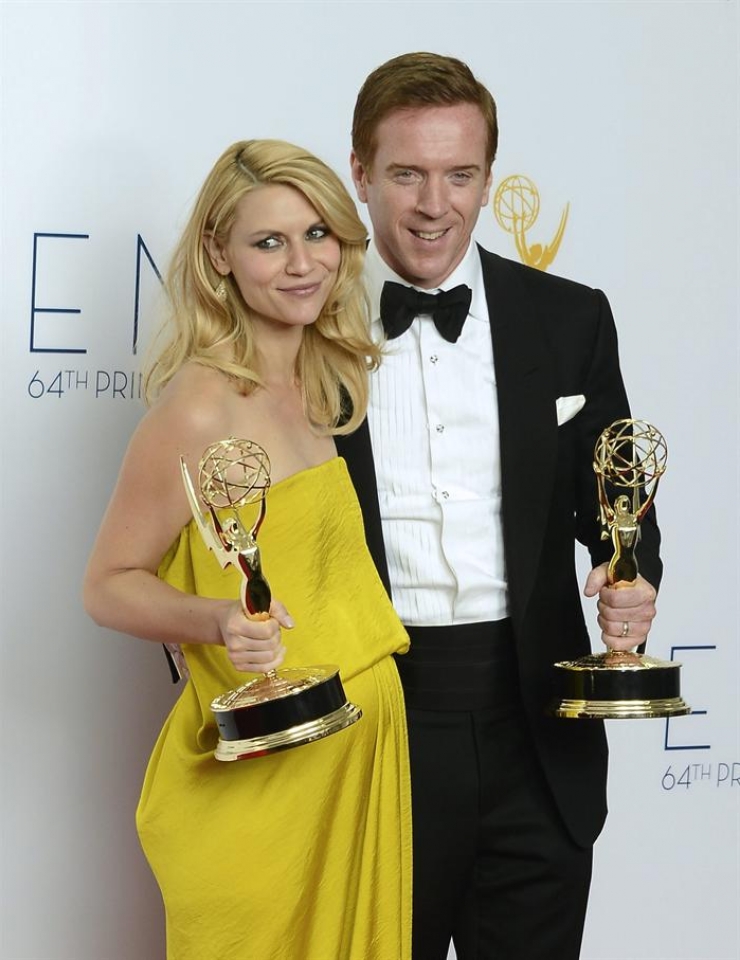 'Homeland' triunfa con seis Emmys y 'Mad Men' se queda sin premios - 'Homeland' telesailak bost Emmy sari irabazi ditu - 