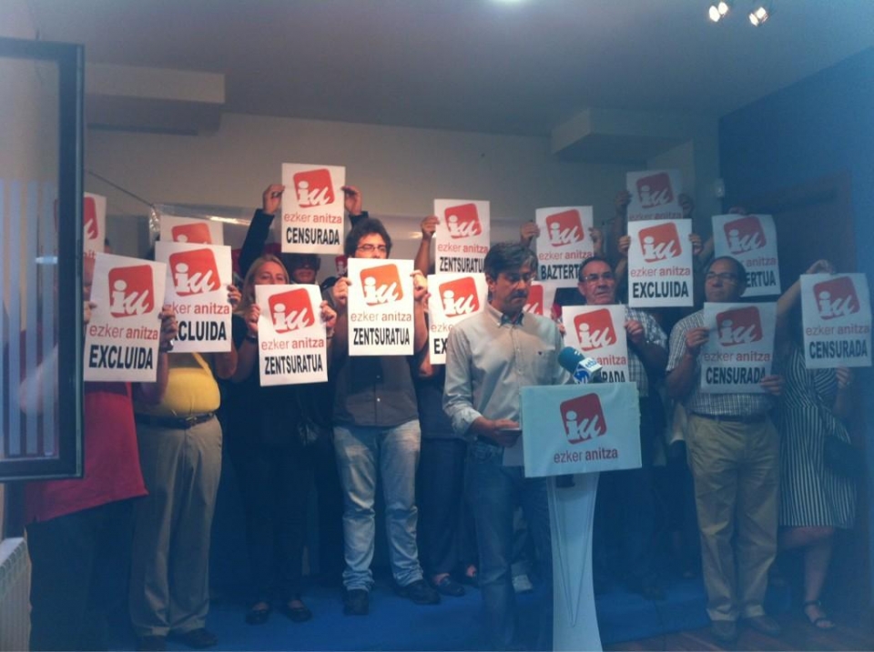 Mikel Aranak zentsura egin dietela salatu du Twitterren. Argazkia: Twitter Mikel Arana