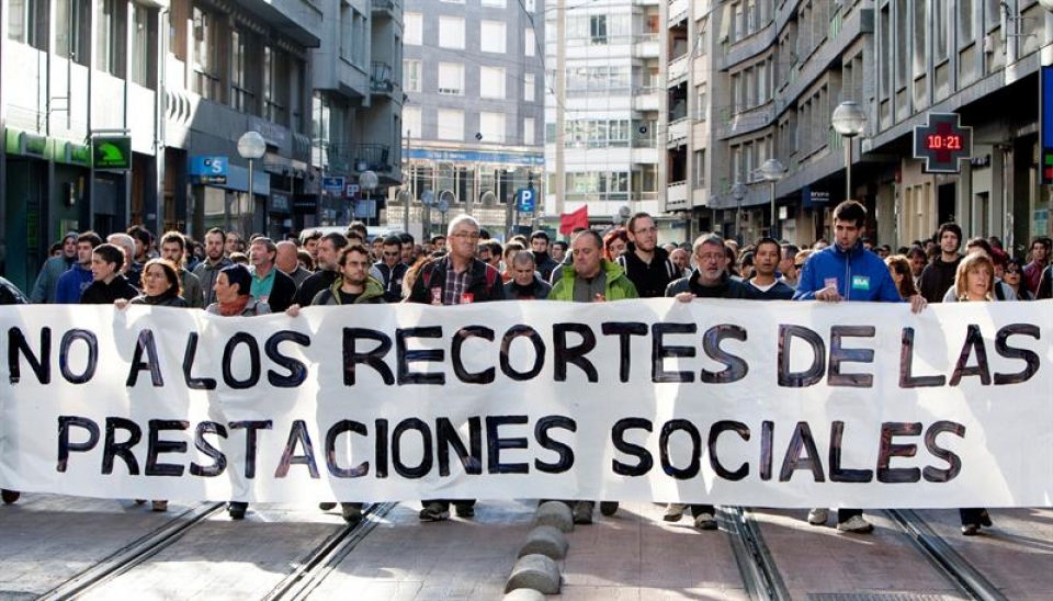 Piquetes informativos recorren el centro de Vitoria-Gasteiz. (Foto: EFE)
