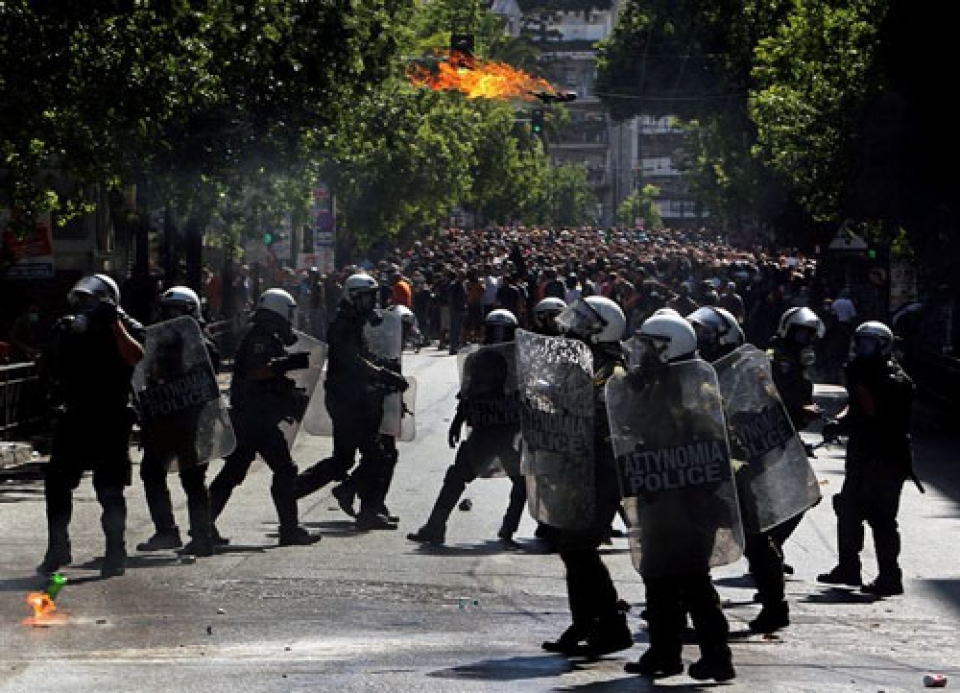 Manifestación en contra de los recortes del Gobierno de Samarás en Grecia.