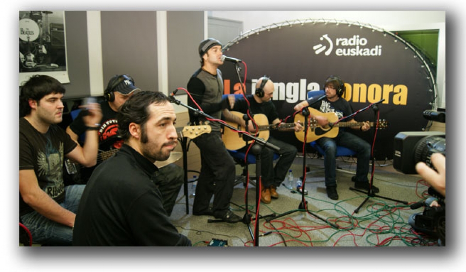 Nahixan en directo presentando su segundo disco.