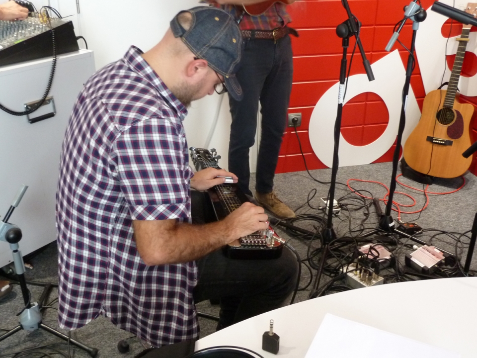 Smile, 'B Aldea'ko akustikoan