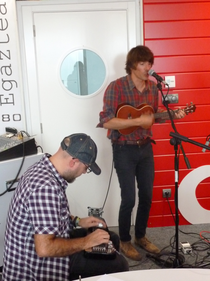 Smile, 'B Aldea'ko akustikoan