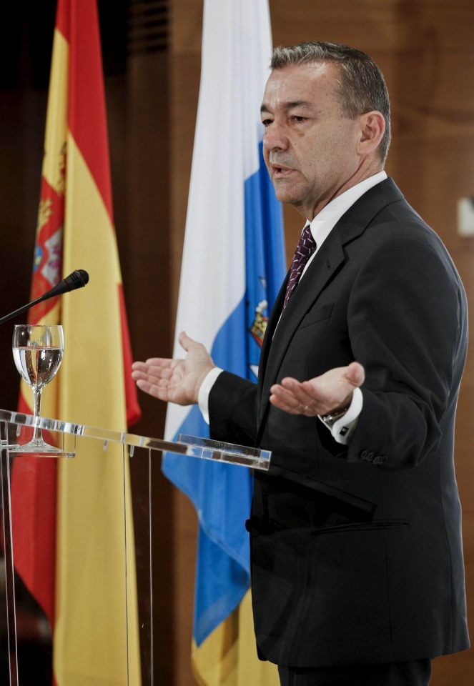 Paulino Rivero, Kanarietako presidentea