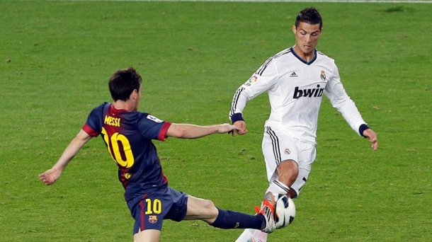 Crisitiano Ronaldo y Leo Messi en el Camp Nou. EFE