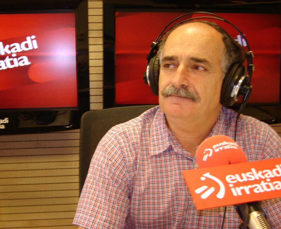 Xabier Isasi en una entrevista en Euskadi Irratia. EITB.