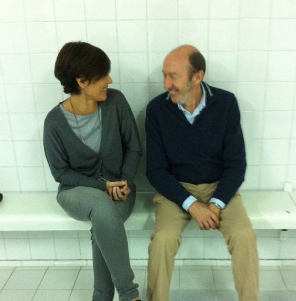 Patxi Lopezek Begoña Gil emaztearen eta Alfredo Perez Rubalcabaren irudi bat argitaratu du. Argazkia: Twitter Lopez