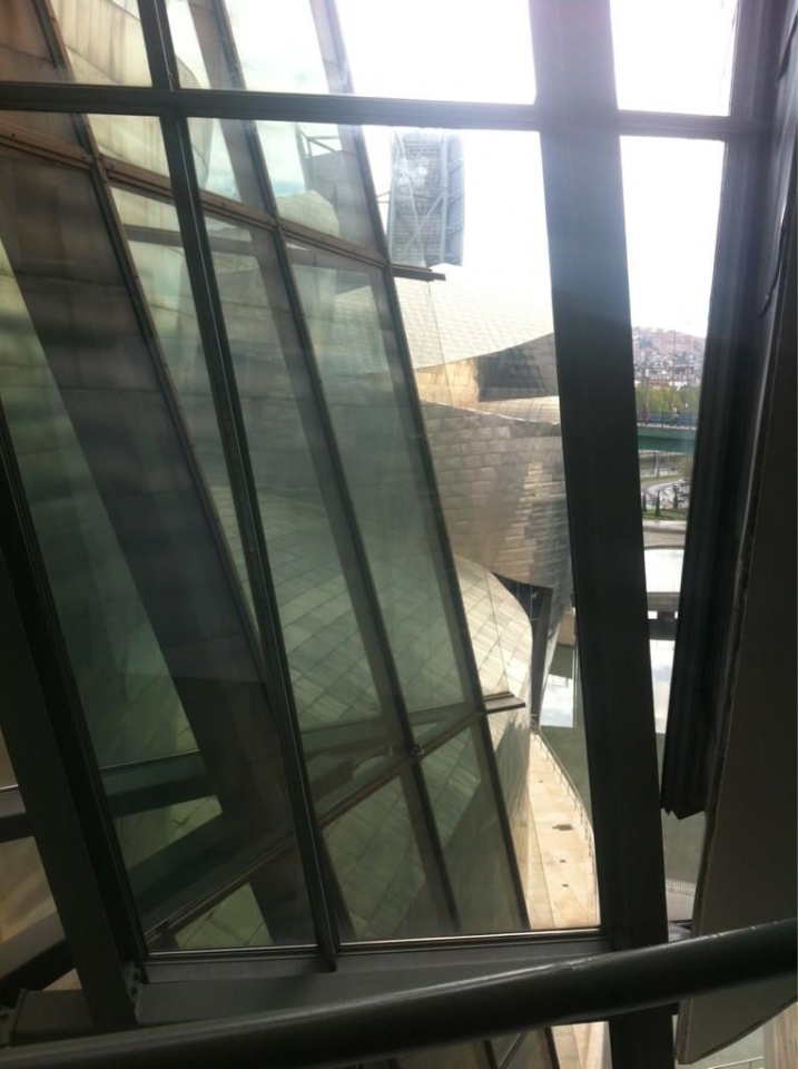 Mikel Aranak Guggenheimetik ateratako irudi bat argitaratu du. Argazkia: Twitter Arana