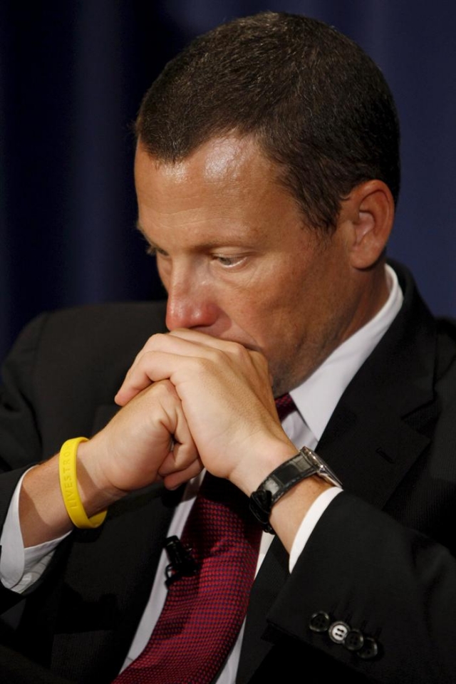 UCIk baliogabe utzi zituen Lance Armstrongen Tourrak