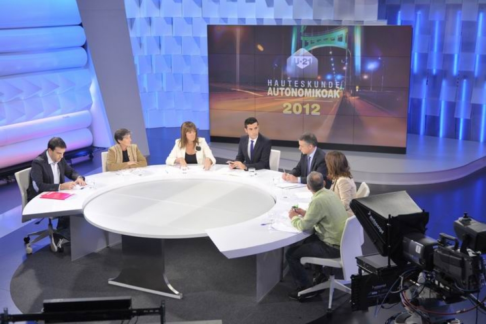 Los candidatos debaten en ETB Foto: EITB