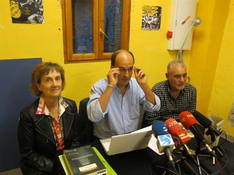 Kontuz! acusa al consejero Pejenaute de blanqueo en Caja Navarra