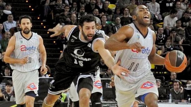 Mumbrú, jugador del Bilbao Basket. Foto: EFE