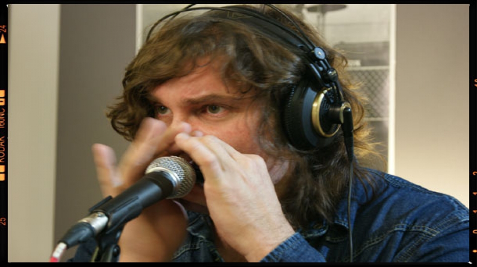 Concierto de Giles Robson desde nuestros estudios. 