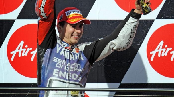 Jorge Lorenzo munduko txapelketako titulua ospatzen Philip Islandeko zirkuituan. Argazkia: EFE