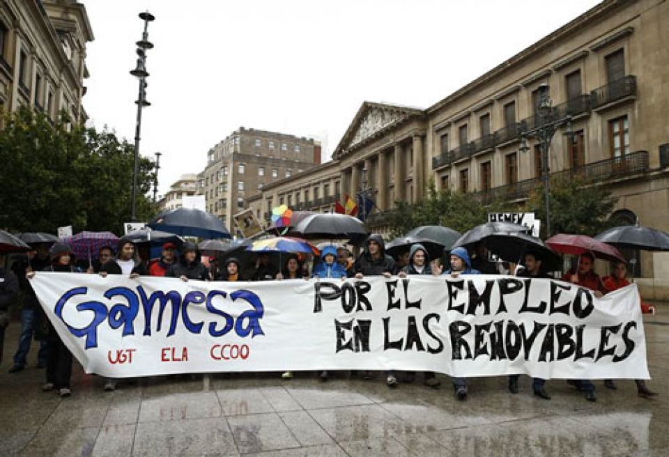 Trabajadores de Gamesa se concentrarán mañana contra los despidos