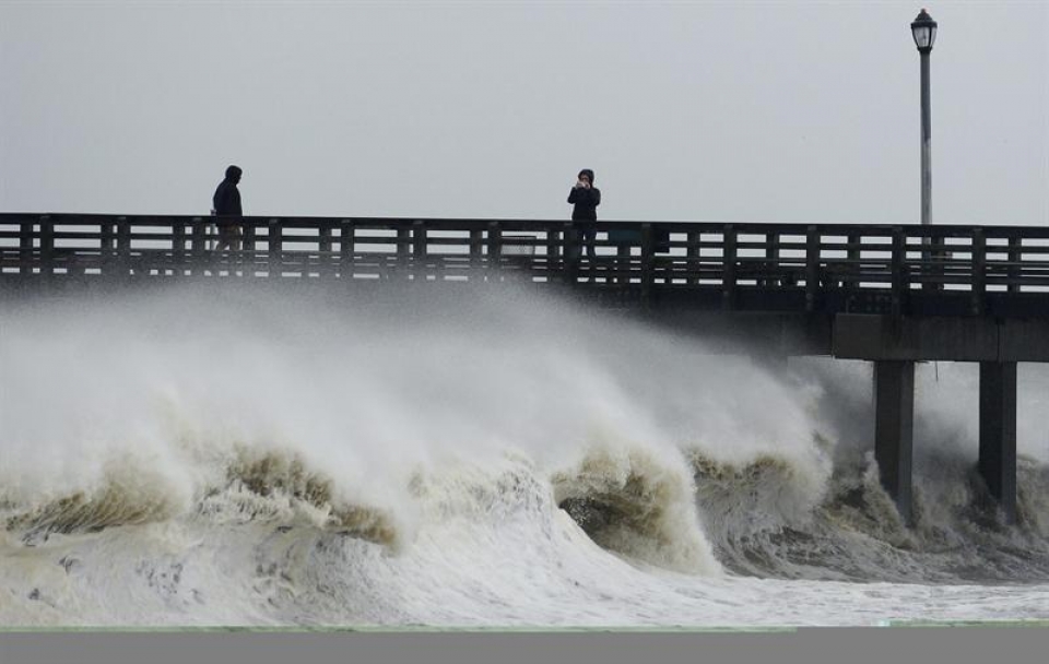Huracán 'Sandy' | El huracán 'Sandy' gana fuerza al acercarse a la costa nordeste de EE. UU. efe