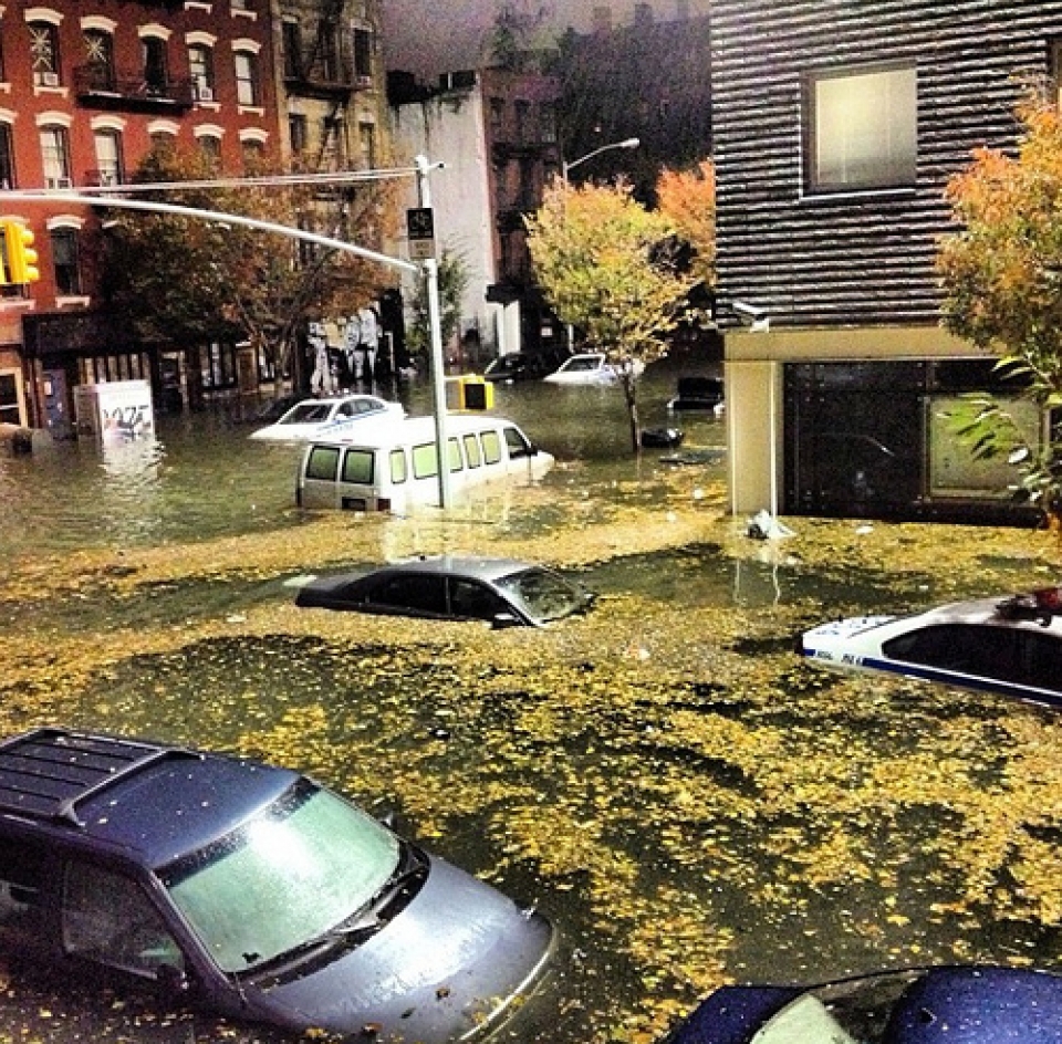 Muchas zonas se han quedado anegadas por el agua. Foto: sandy_@StephenHendric1