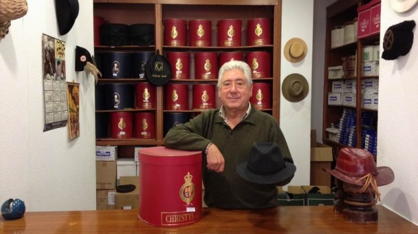 Alocen, la única sombrerería de Euskadi