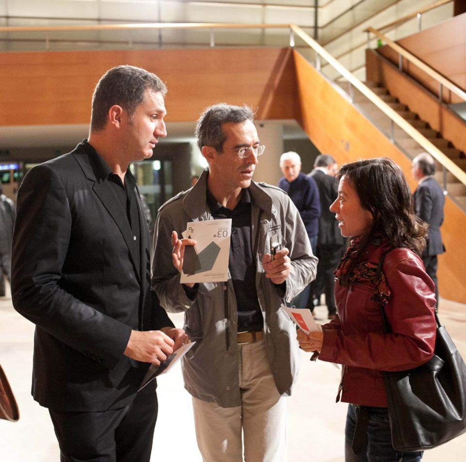 El público espera para poder gozar del concierto. Foto: EITB