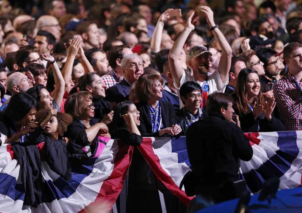 Los demócratas celebran la posible victoria de Obama. EFE