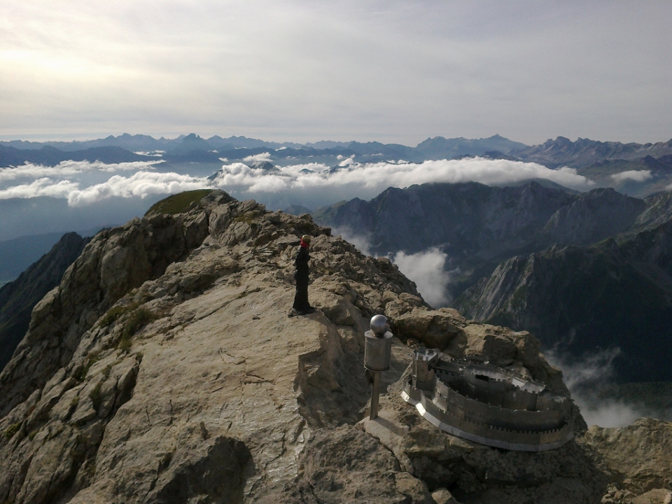 Hiru Errege Mahaia. Alexander Rodrigo