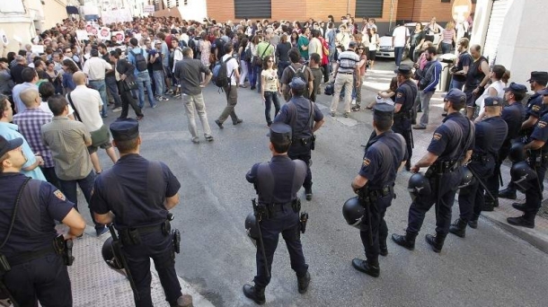 Etxegabetze baten kontrako protesta