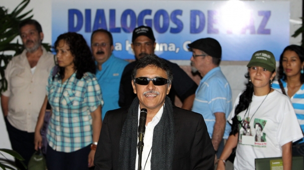 Seuxis Paucias Hernández Solarte, alias ''Jesús Santrich'', en la rueda de prensa ofrecida este martes. Foto: Efe