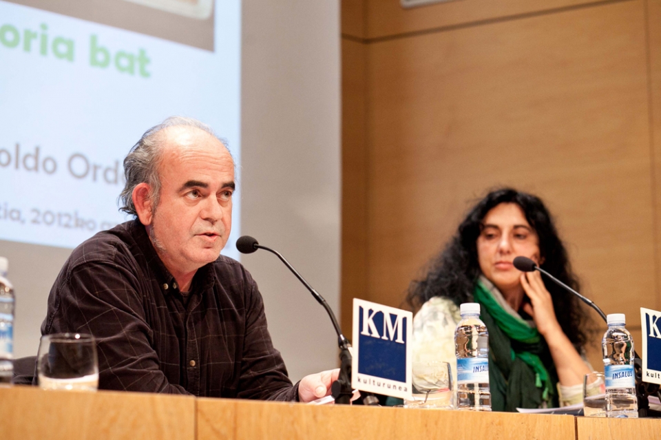 Arantza Gutierrez irakaslea eta Felipe Juaristi Euskadi Irratiko zuzendaria