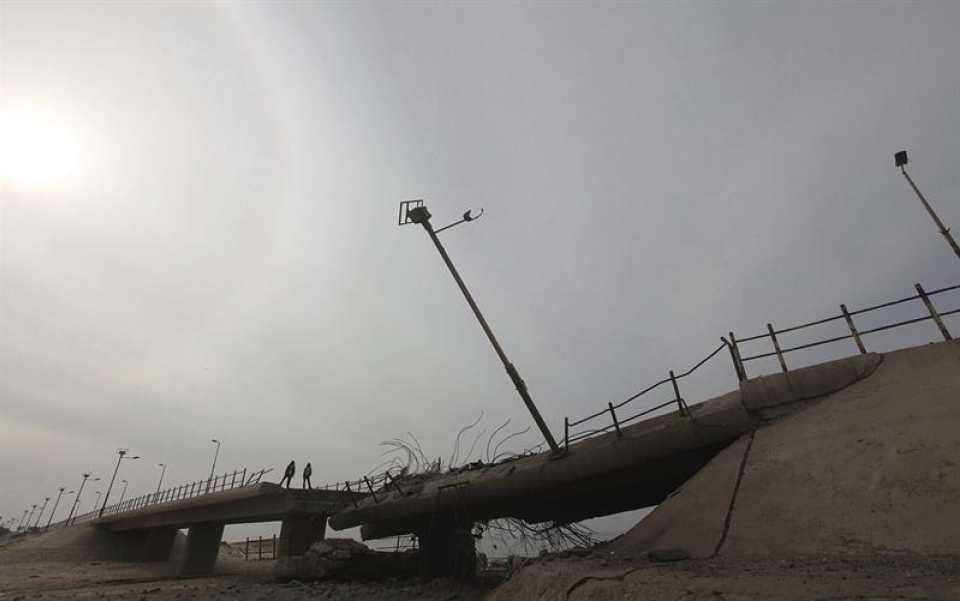 Un puente de Gaza destruido. Foto: EFE