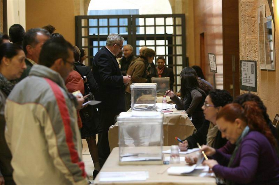 Ha habido una gran afluencia de votantes durante la mañana. Foto: EFE