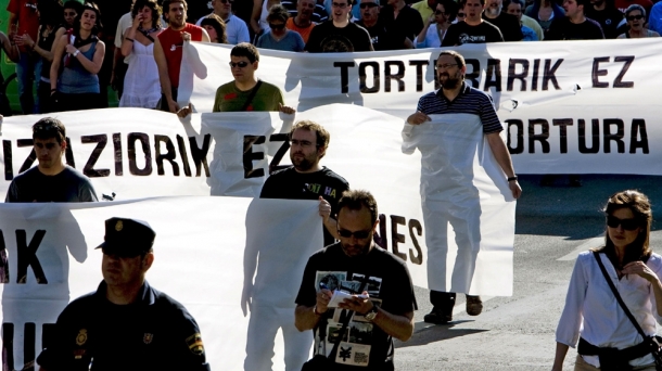 Une manifestation contre les actes de torture. Photo: EFE (archives)