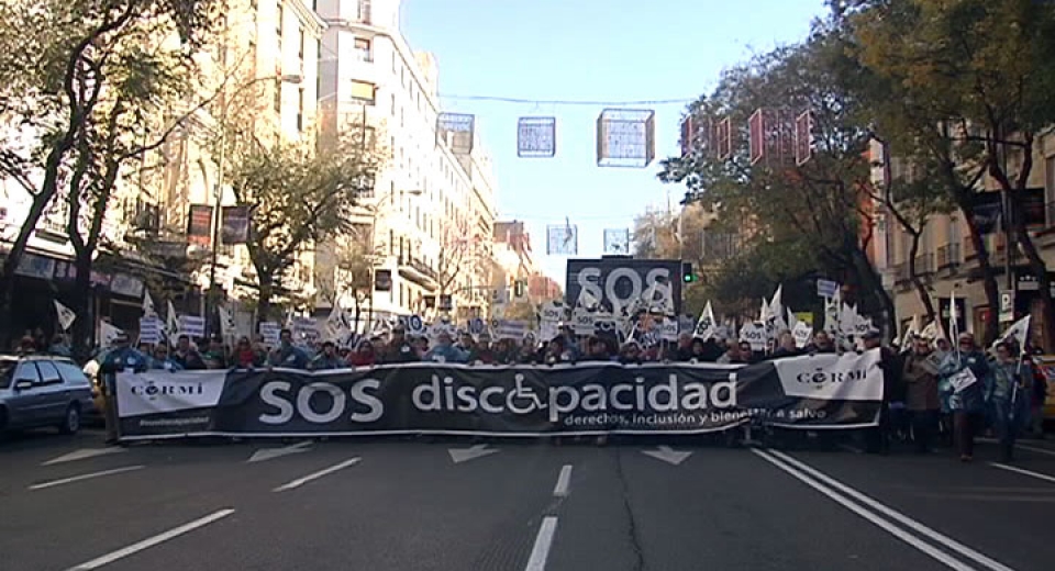 Desgaituak protestak | Desgaituek protesta egin dute Madrilen