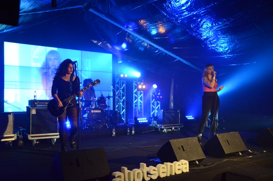 Zuloak en Ahotsenea. Foto: EITB