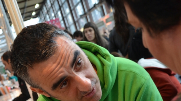 El cantante de Gatibu Alex Sardui en “El Madrugador”