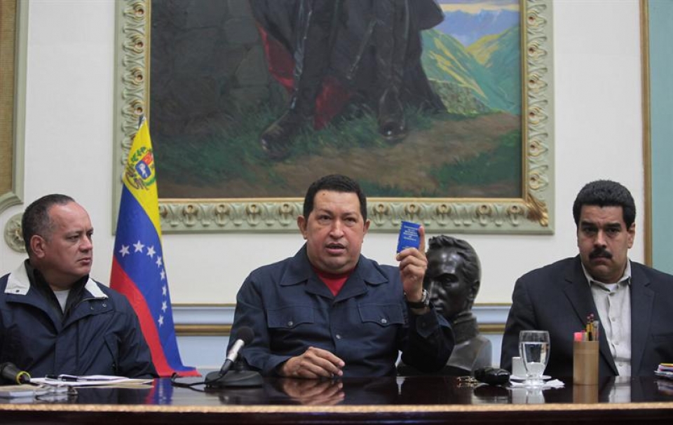 El presidente de Venezuela, Hugo Chávez, con el vicepresidente Nicolas Maduro. Foto: EFE