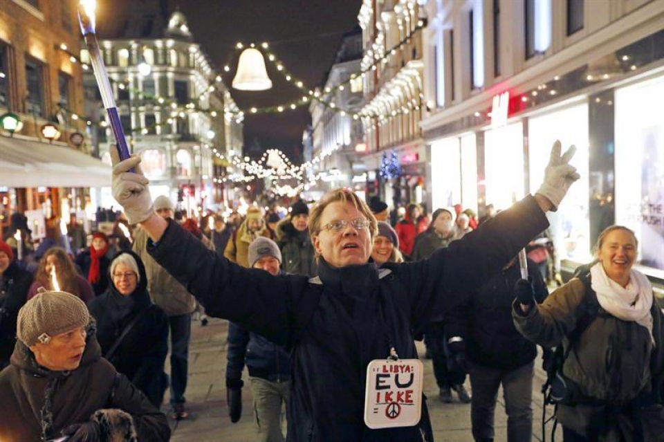 Nobel Saria | Protestak Bakearen Nobel Saria Europari ematearen kontra