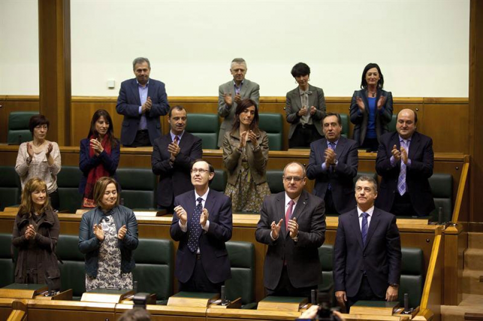 Nuevo Gobierno Vasco 2012 | Urkullu se reúne con la ejecutiva del PNV