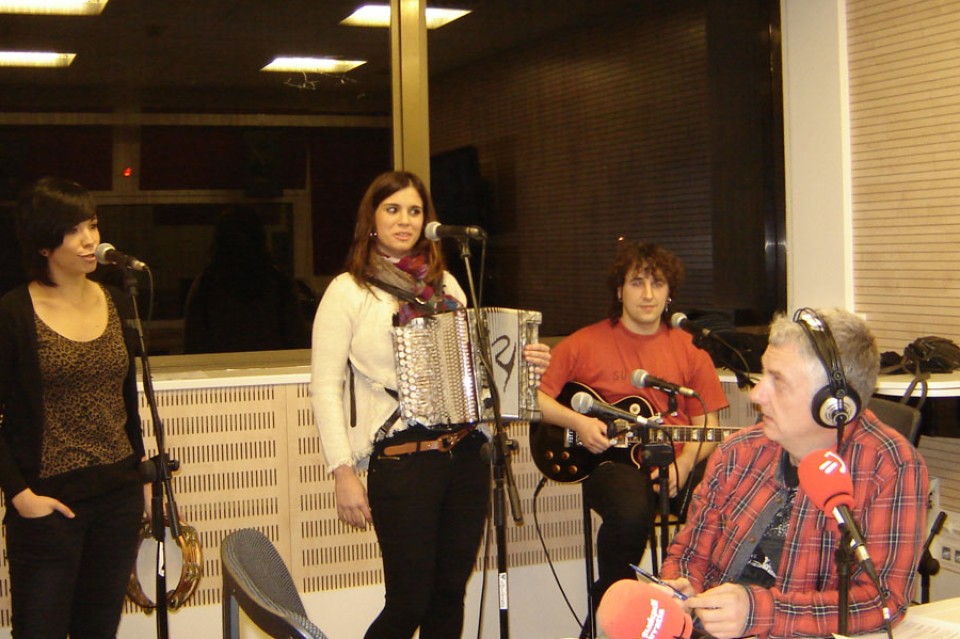 Laket 'Mezularia'ko estudioetan