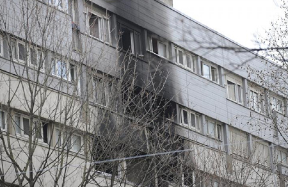 Mueren cinco personas al incendiarse una casa en la periferia de París