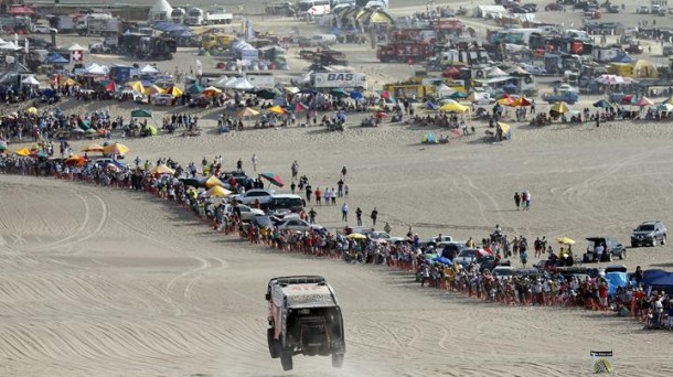 Txomin Arana: 'Se está haciendo muy duro el rally Dakar'