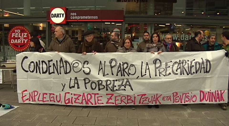 Protesta de trabajadores de Megapark. EITB