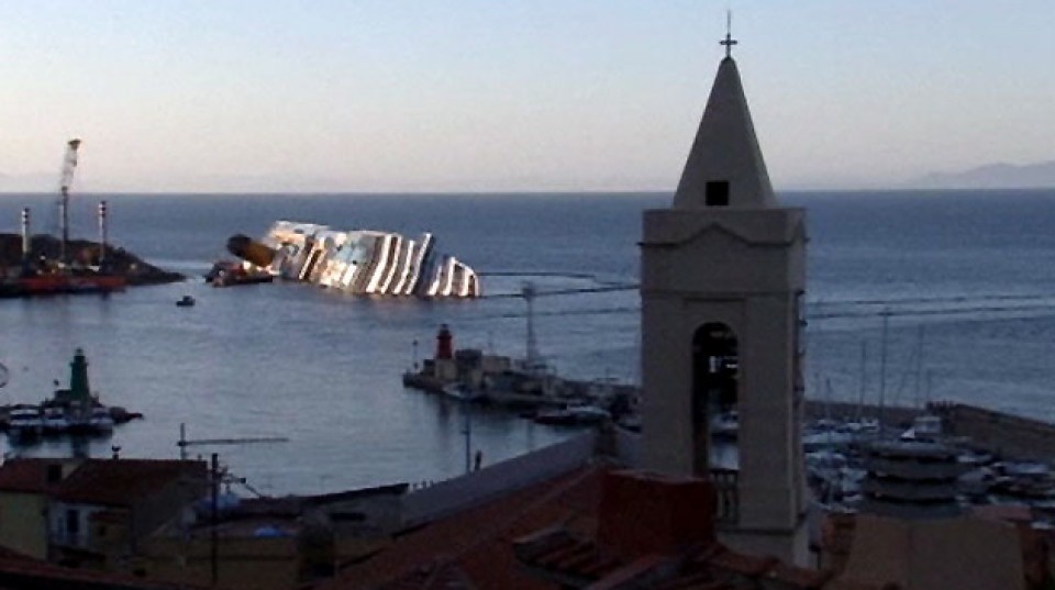 'Costa Concordia' barkuaren istripua gogoratu dute, Giglio uhartean