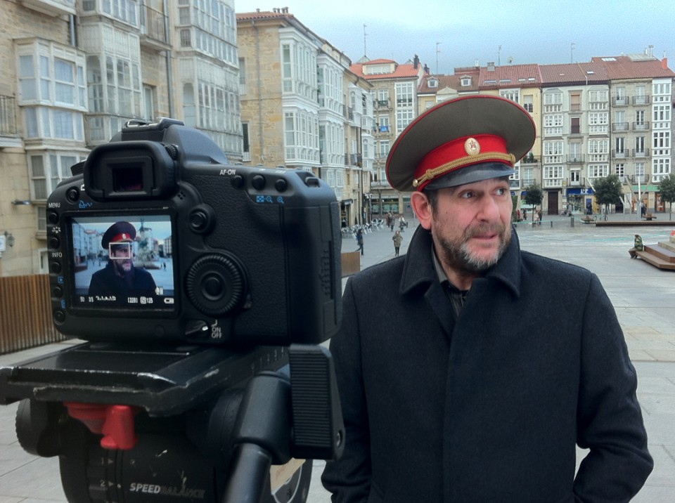 Karra Elejalde ere 'Eskerrik asko, Petrov!' saioan izango da