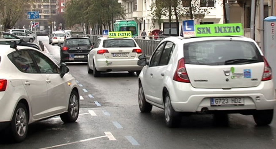 Los nuevos examenes para conseguir el permiso de conducir entran en vigor este lunes. Foto: EITB