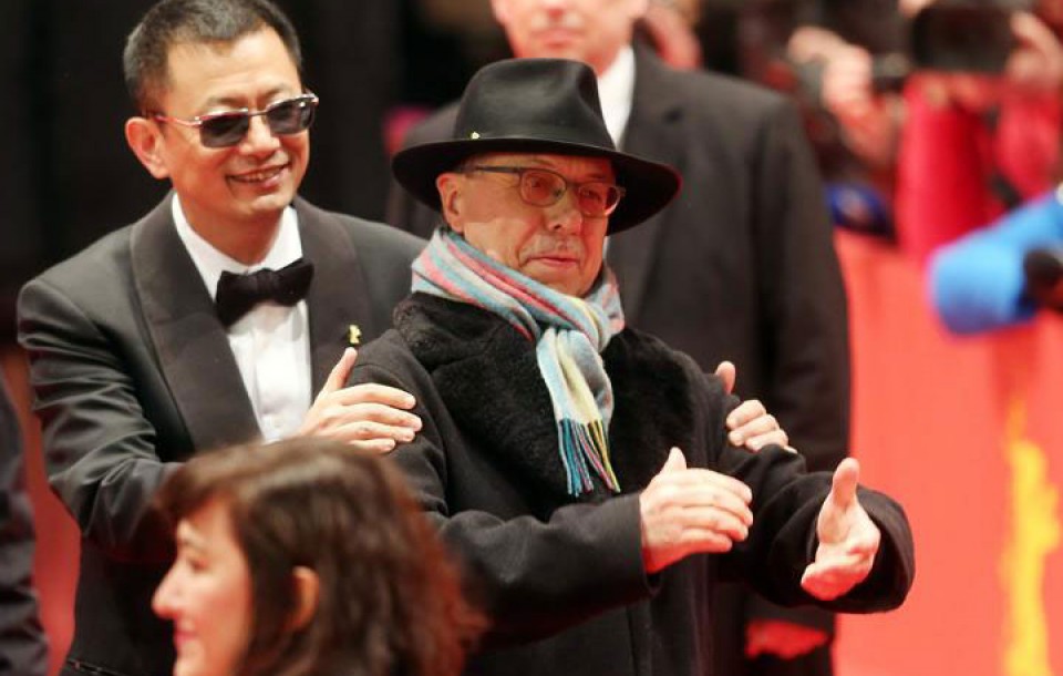 Wong Kar Wai y el director del festival Dieter Kosslick. Foto: EFE