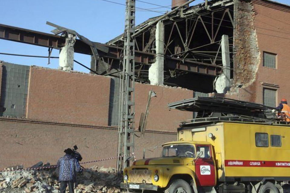 100.000 etxebizitzek kalteak jasan dituzte. Argazkia: EFE