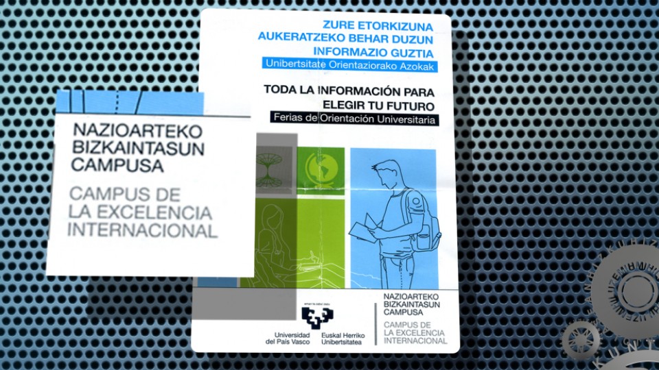 Iñaki Arresek bidalitako 'zazpikia'. Euskal Herriko Unibertsitatearen kartel bat da