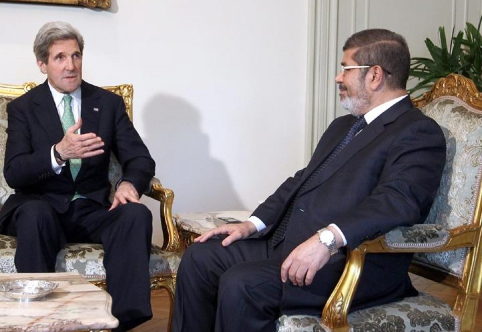 John Kerry, igande honetan, Mohamed Mursi Egiptoko presidentearekin batera. EFE